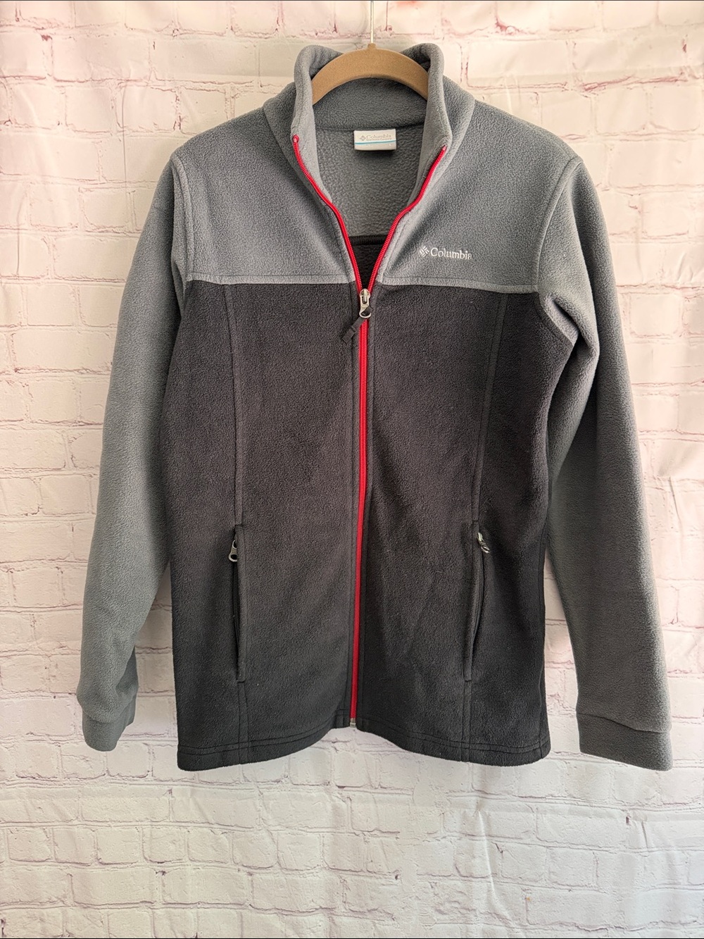 Columbia Kids Two-Tone Gray Fleece Jacket with Red Zip Boys Size L